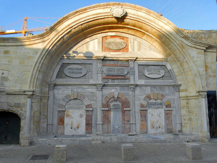 Сабиль Сулейман , построенный в 1809 году, в архитектуре арабских стран часто встречается сабиль — общественный источник, фонтан питьевой воды Яффо, Израиль