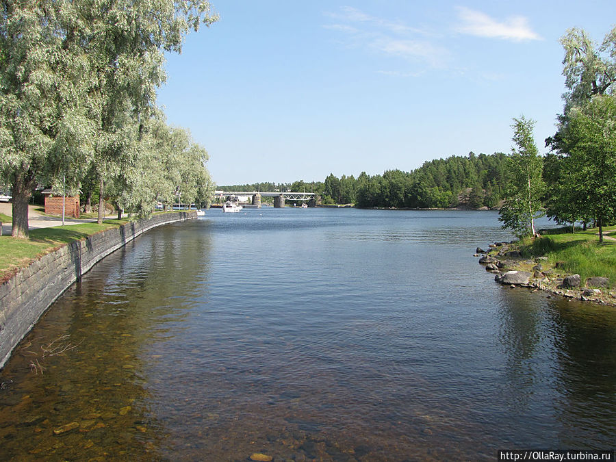 Город расположен на озёрах Сайменской системы. Савонлинна, Финляндия