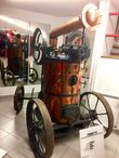 Самый старый экспонат музея — паровой двигатель Pinnette, 1885 г.