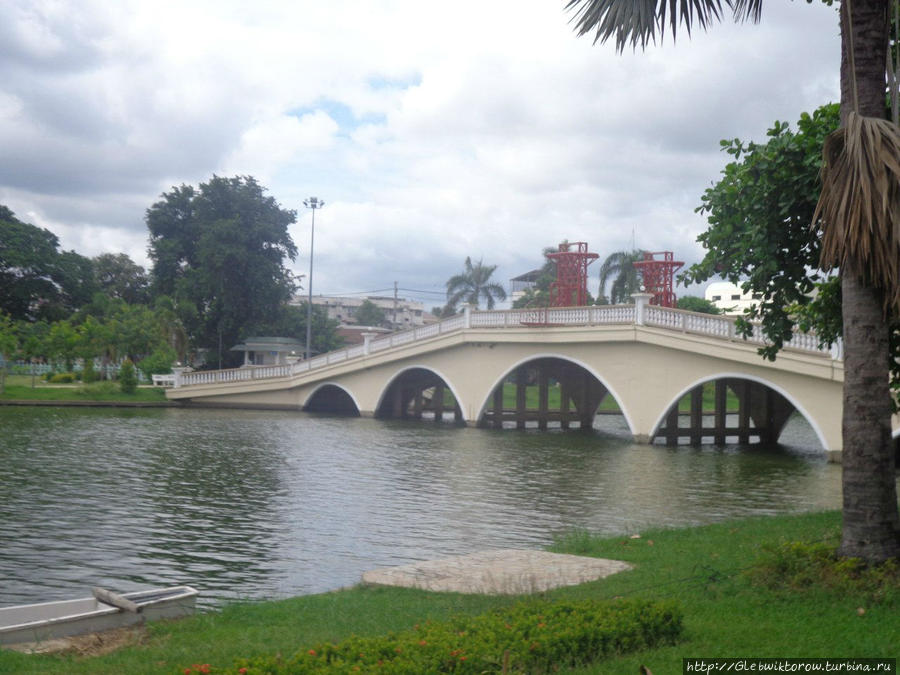 Sawan Park Накхон-Саван, Таиланд