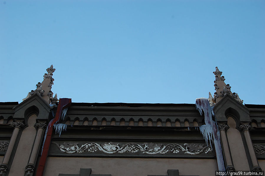 Здание консерватории (проспект Кирова ,1). Детали Здание консерватории (проспект Кирова ,1). Детали