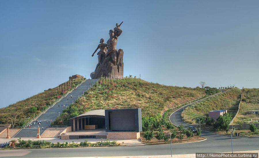 Монумент Возрождение Африки Дакар, Сенегал