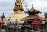 Ступа Сваямбунатх — непальская древность. Первую соорудили в 5 веке, но после разрушения монголами, нагрянувшими сюда в 14-м веке в надежде найти якобы спрятанное в ступе золото, отстроили заново