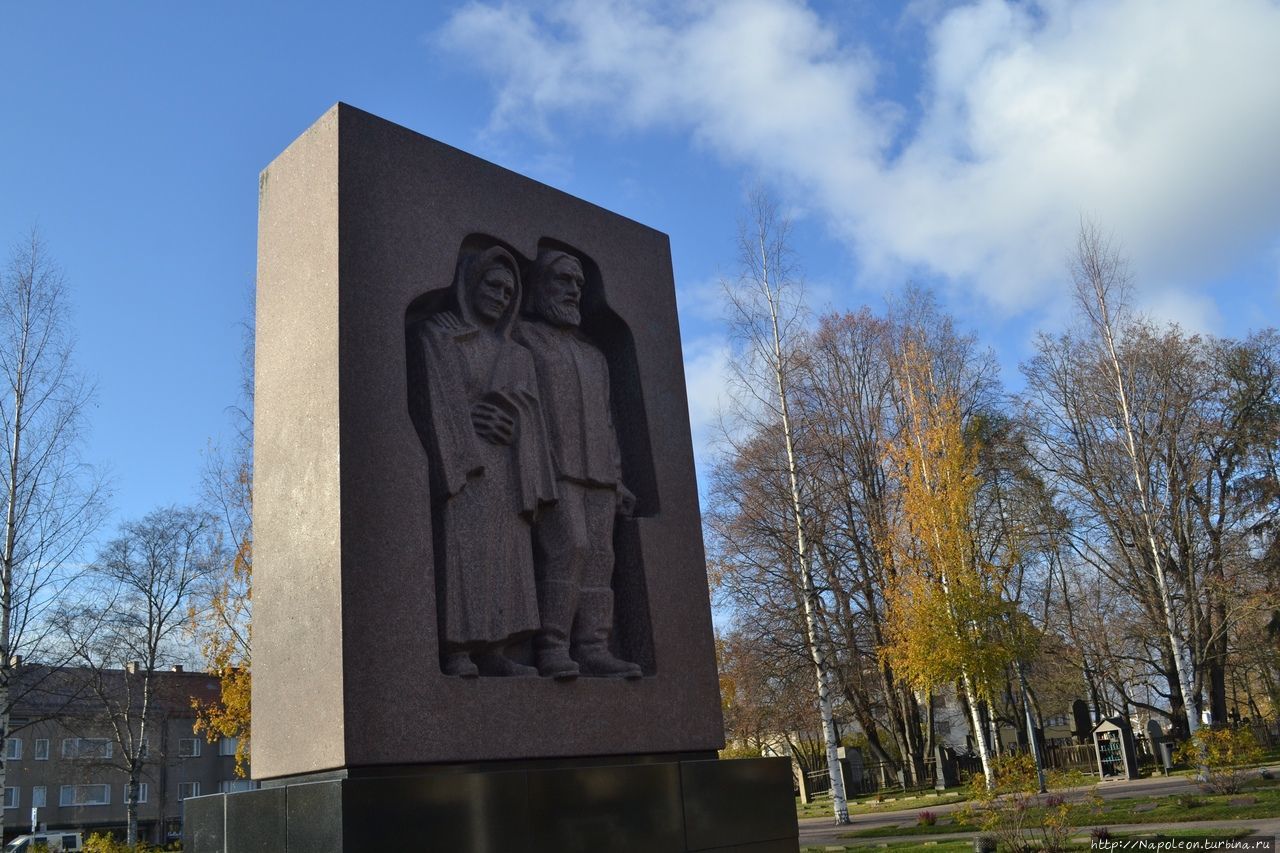 Мемориальное военное кладбище Санкарихаутаусмаа Лаппеенранта, Финляндия
