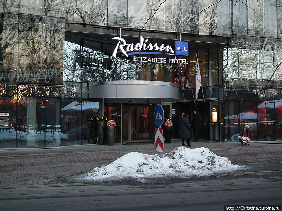 Таят последние сугробы. Я так надеюсь, что эти сугробы последние этой зимой )) Весна, ау-у!! Ты скоро? Рига, Латвия Таят последние сугробы. Я так надеюсь, что эти сугробы последние этой зимой )) Весна, ау-у!! Ты скоро? Рига, Латвия