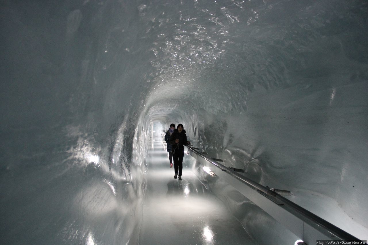 Ледовый коридор Юнгфрауйох (хребет 3471м), Швейцария