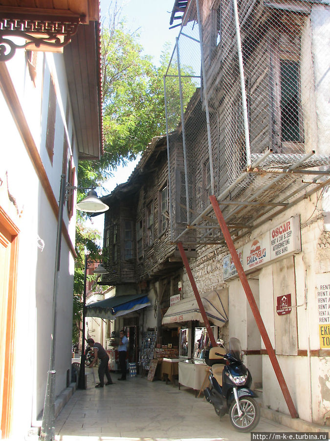 Улочки старого города Анталия, Турция