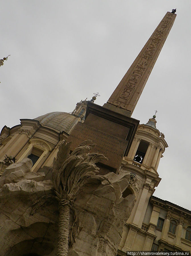 Площадь Навона и её фонтаны Рим, Италия Площадь Навона и её фонтаны Рим, Италия