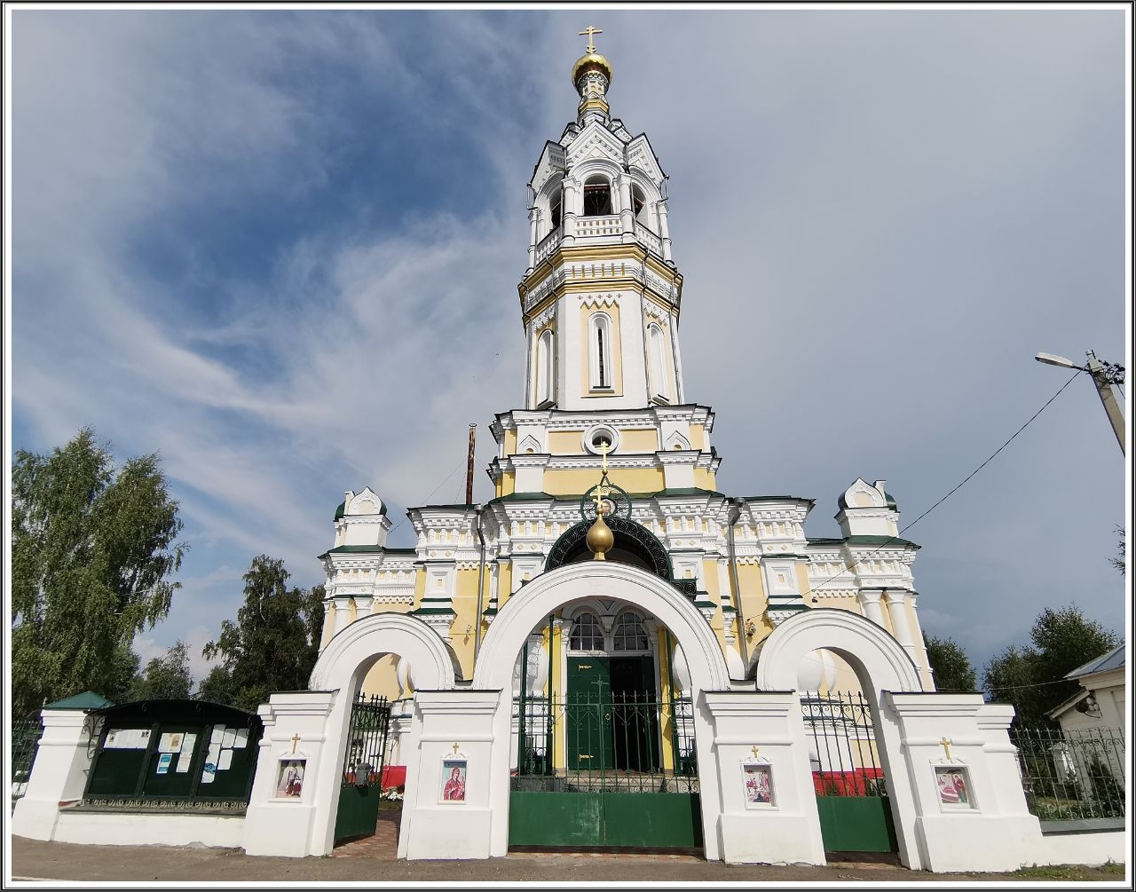 Георгиевская (тихвинская) церковь в Ванилово Поселок имени Цюрупы, Россия