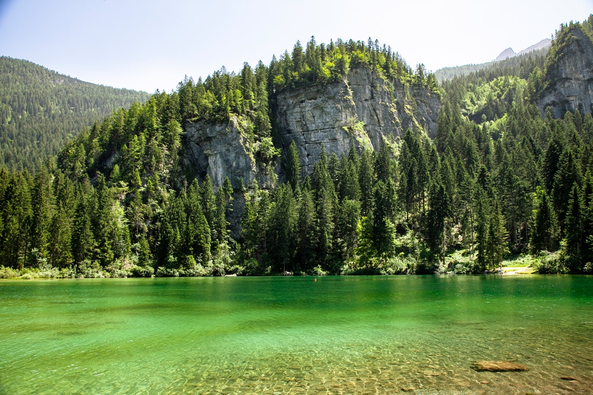Озеро Товел Адамелло-Брента Природный Парк, Италия