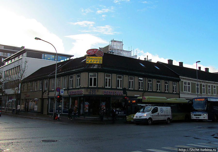 в каждом городе полезно найти дешевый супермаркет, хотя бы воды купить, в Тронхейме это в каждом городе полезно найти дешевый супермаркет, хотя бы воды купить, в Тронхейме это