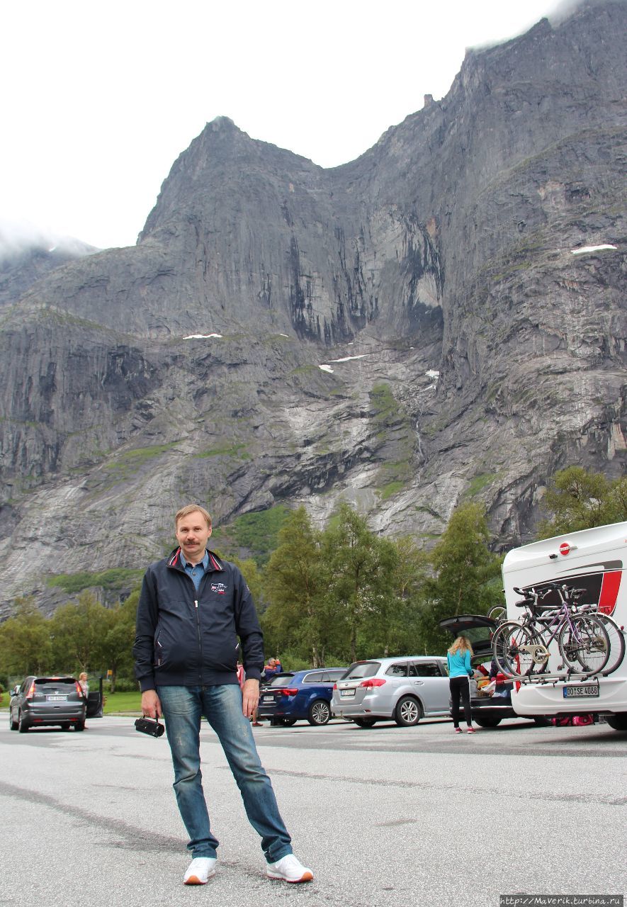 Стена Троллей Стена Троллей (Тролльвеген), Норвегия Стена Троллей Стена Троллей (Тролльвеген), Норвегия