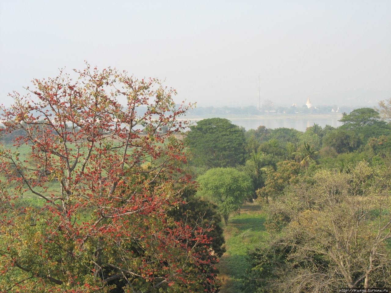 Виды на руины города Авы Ава, Мьянма