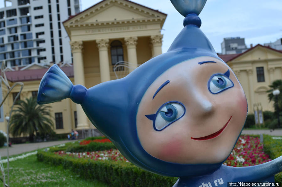 На площади искусств Сочи, Россия На площади искусств Сочи, Россия