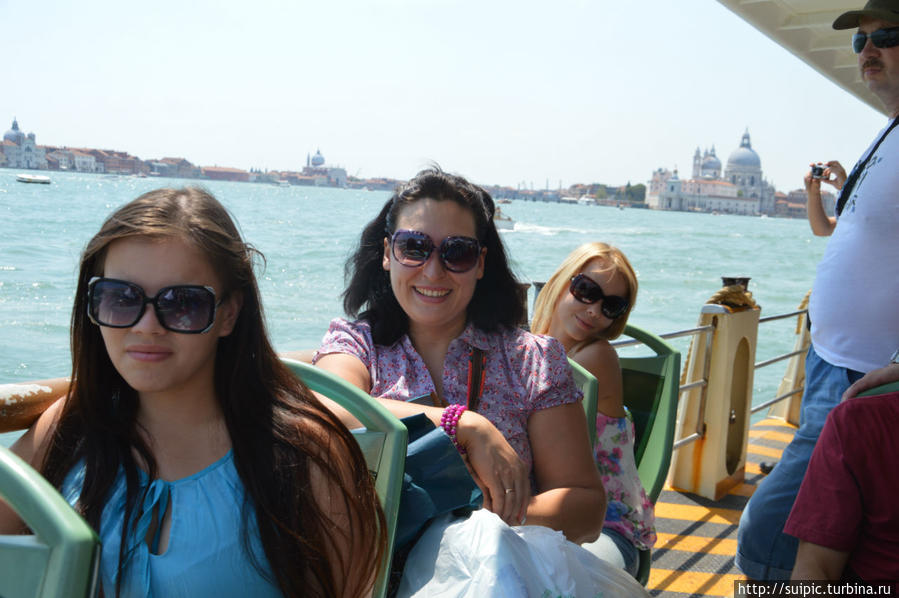 Италия. Январь. Распродажи. Милан, Италия Италия. Январь. Распродажи. Милан, Италия