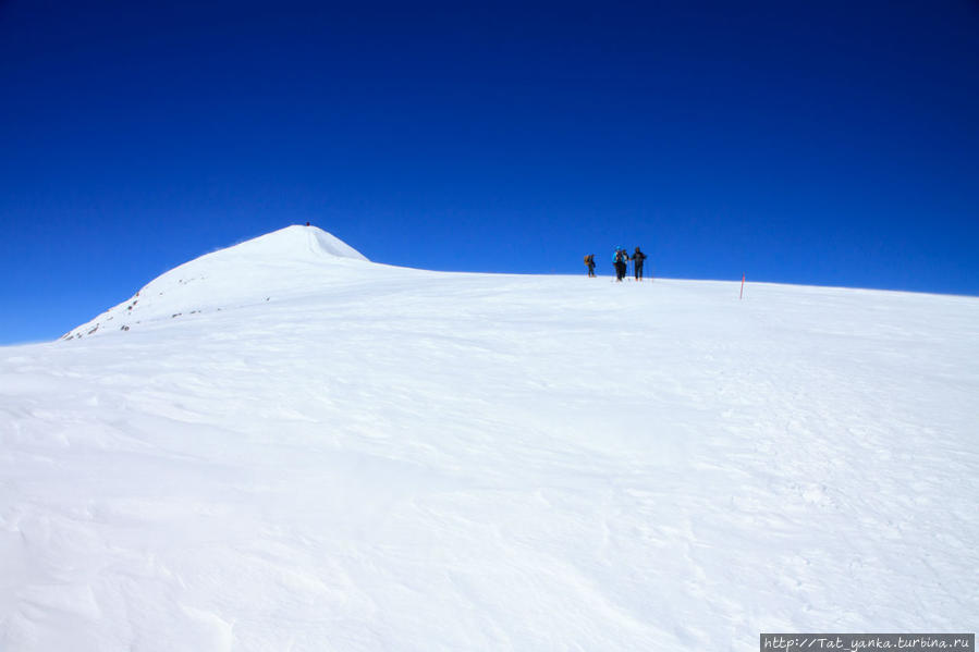 Вот так и выглядит самая высокая точка России Эльбрус (гора 5642м), Россия
