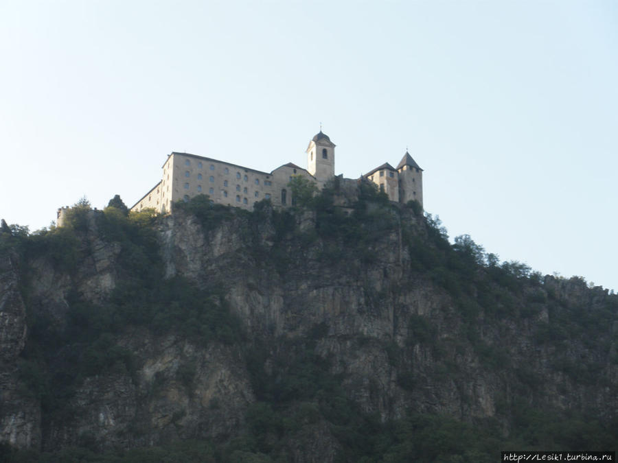 Гора Сабиона и монастырь Кьюза, Италия