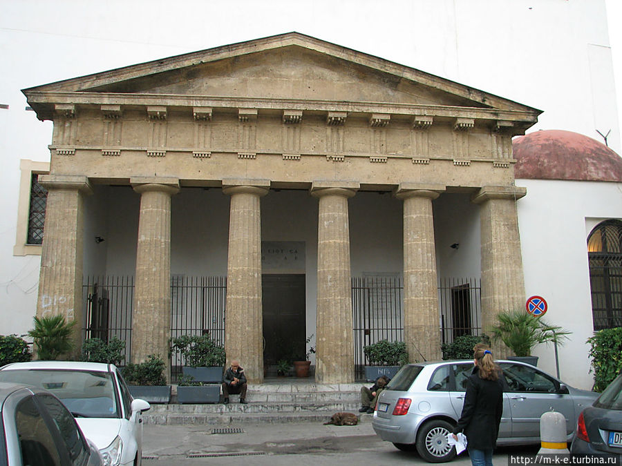 библиотека San Michele Arcangelo Палермо, Италия