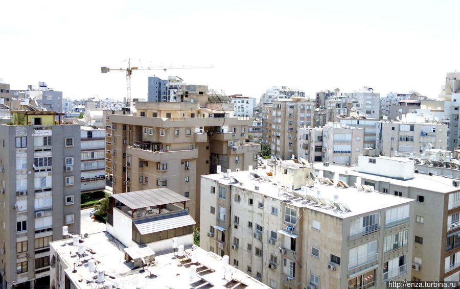 Вид из окна стандартного номера Нетания, Израиль