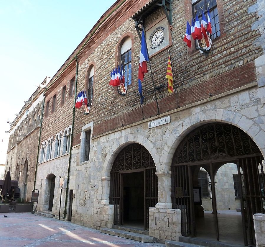 Palais de la Deputation Palais de la Deputation