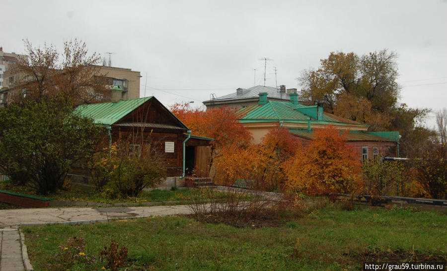 Осенним днём в усадьбе Чернышевских и Пыпиных Саратов, Россия