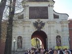 Триумфальные Петровские ворота Петропавловской крепости (1716-17гг.) украшенны панно, символмзирующие победу в Северной войне
