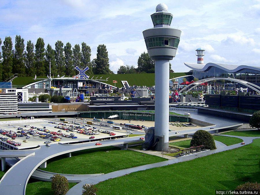 Миниатюрный Амстердамский аэропорт Схипхол Схевенинген, Нидерланды