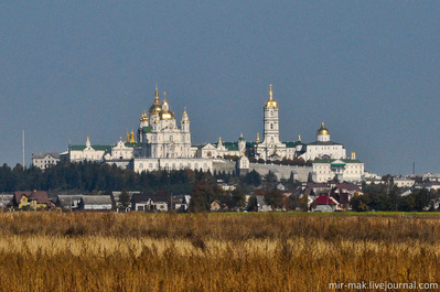 http://im3.turbina.ru/photos.4/8/0/8/0/1/2710808/normal.photo/Raspolozhena-lavra-v-tsent.jpg