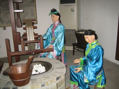 Сучжоу — родина шелкопрядения. Музей шелка