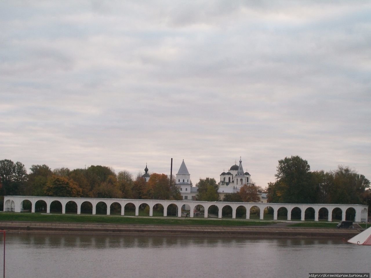 Прогулка по Ярославову дворищу Великий Новгород, Россия