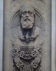 Темпл-Бар-Мемориал в Лондоне. Медальон-портрет лорда-мэра сэра Фрэнсиса Уайета Траскотта (1824-1895, мэр Лондона, 1879-1880). Фото из интернета,