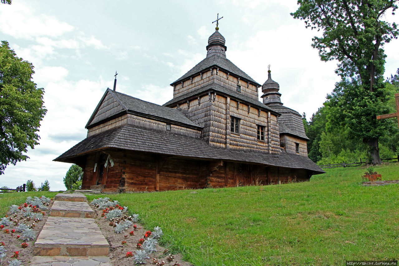 Деревянные церкви Карпат... Потелич (объект ЮНЕСКО 1424-8)