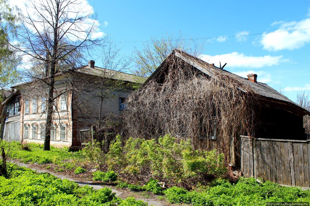 Спрятанный в лесах Марий Эл. Шереметевский замок Юрино, Россия Спрятанный в лесах Марий Эл. Шереметевский замок Юрино, Россия