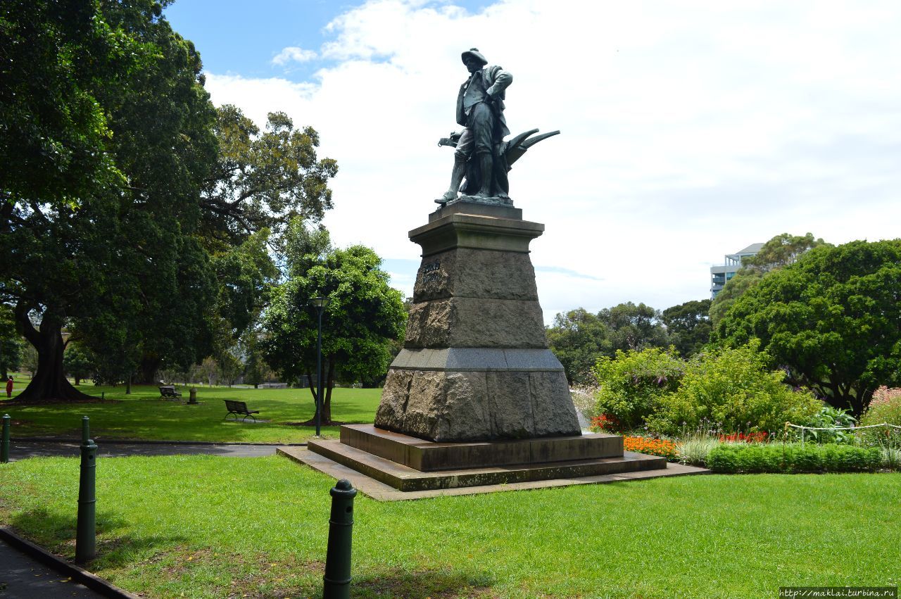 Памятник Р.Бернсу. Сидней, Австралия