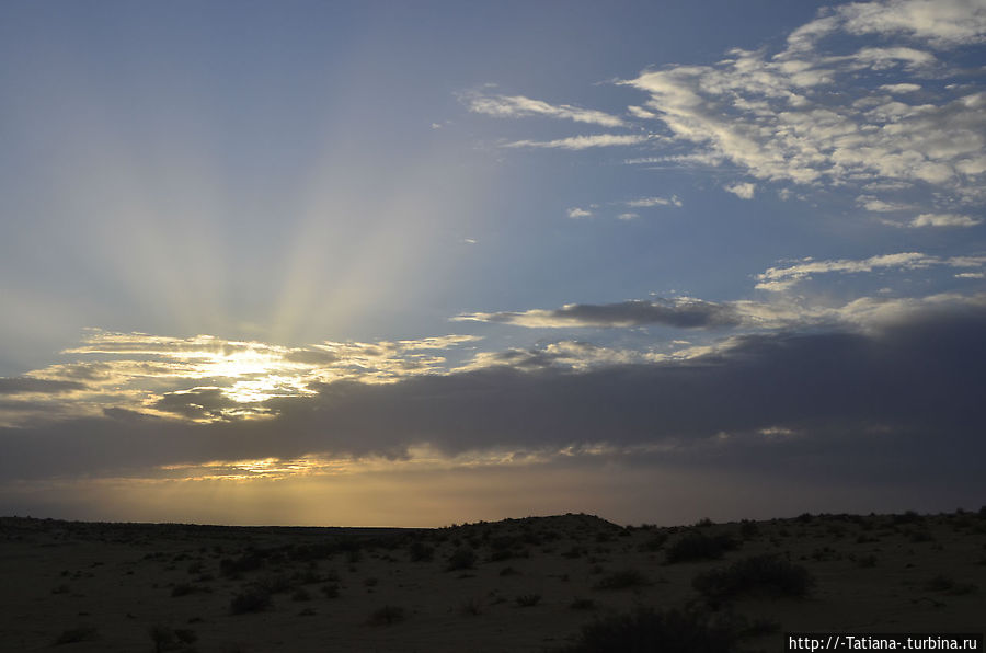 закат в Сахаре Тунис
