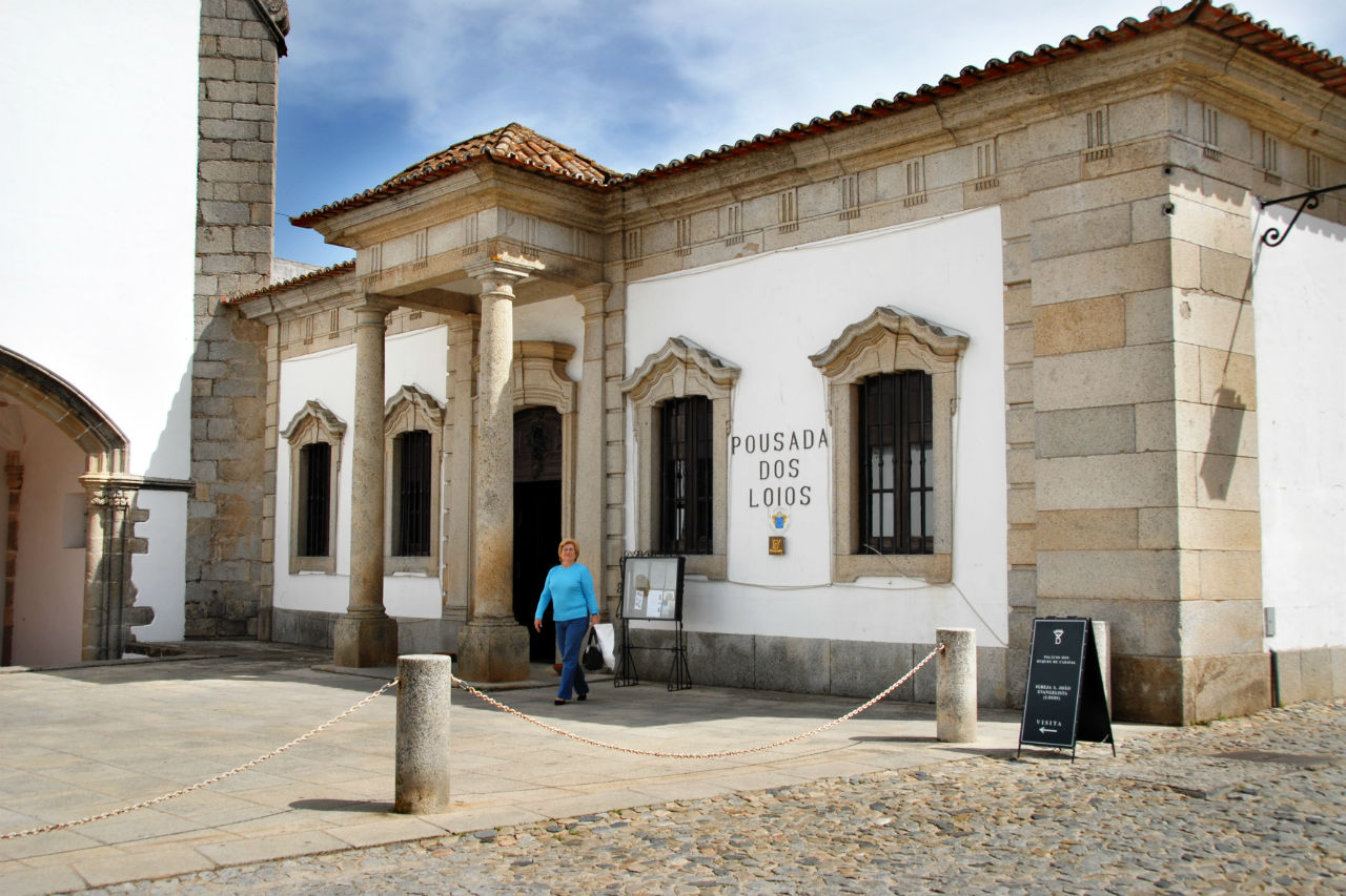 Монастырь Дос Лойос / Pousada (Convento) Dos Loios