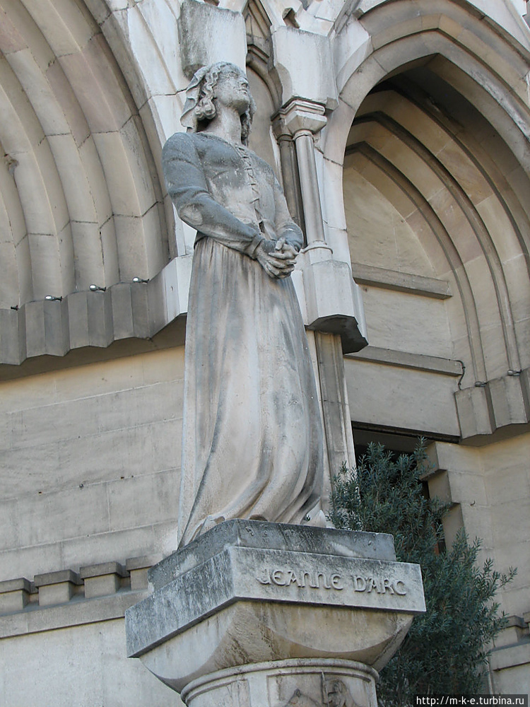 Памятник Жанне Д` Арк