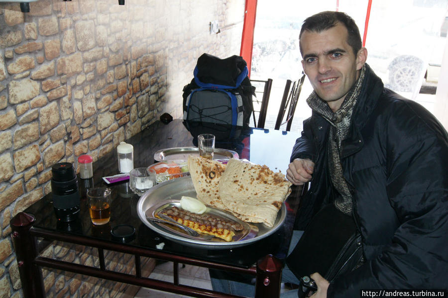 Обед Йезд, Иран