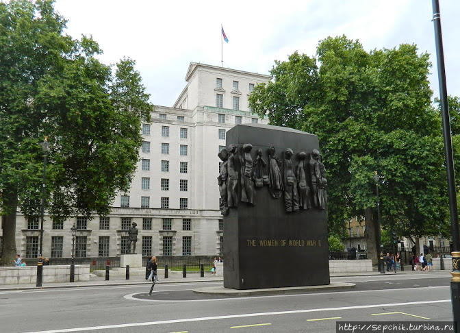 памятник женщинам-участницам Второй Мировой Войны Лондон, Великобритания