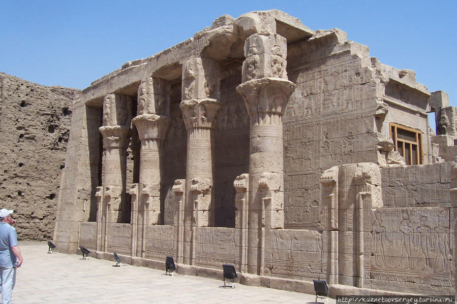 Храм Хора в Эдфу Эдфу, Египет