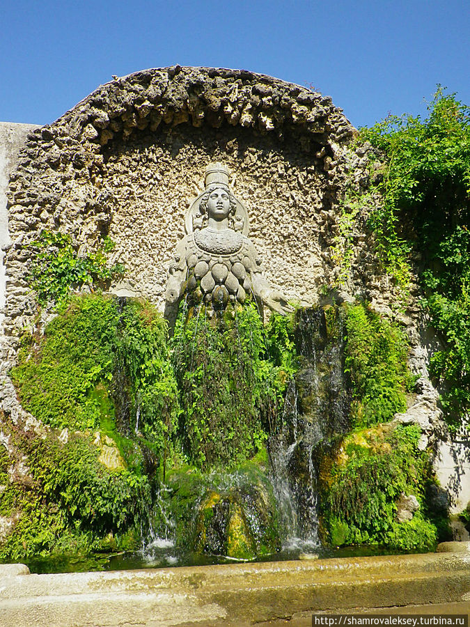 Тиволи. В алмазном блеске фонтанных струй Тиволи, Италия