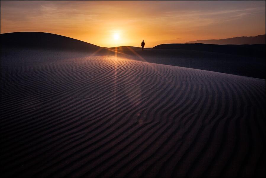 Закат в песчаных дюнах Heyf or Zahek Йемен