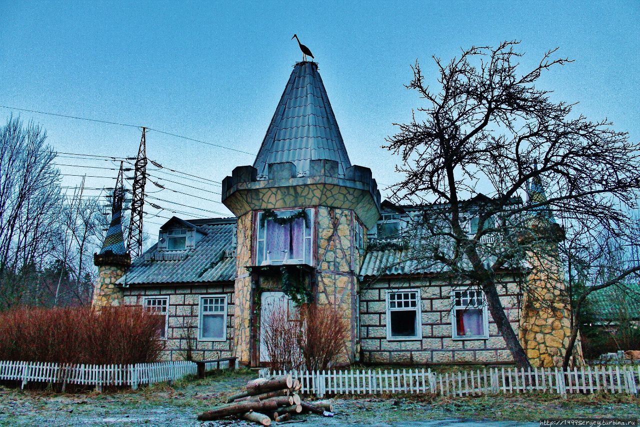Замок Де Ля Мур Ломоносов, Россия