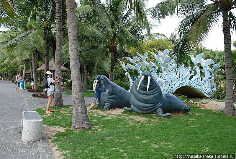 Остров Хон Че с гигантской русалкой Нячанг, Вьетнам