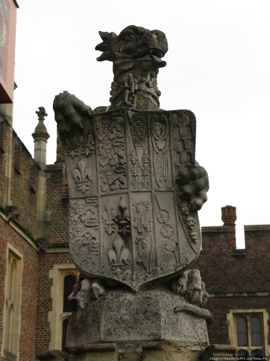 Hampton Court Palace и Bushy Park Хэмптон, Великобритания