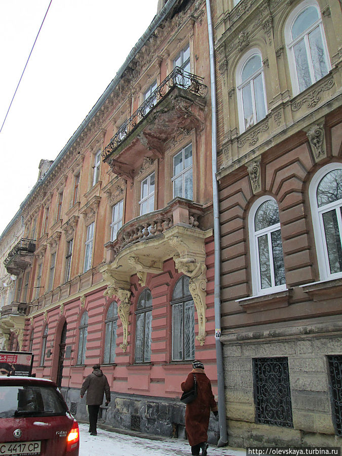 10 легендарных зданий Львов, Украина 10 легендарных зданий Львов, Украина