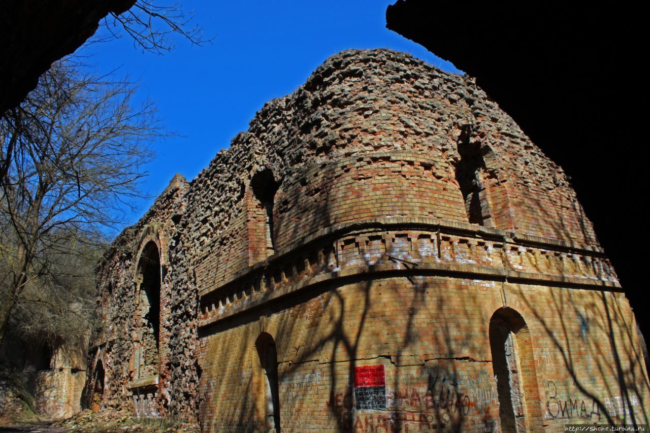 Таракановский форт Тараканов, Украина