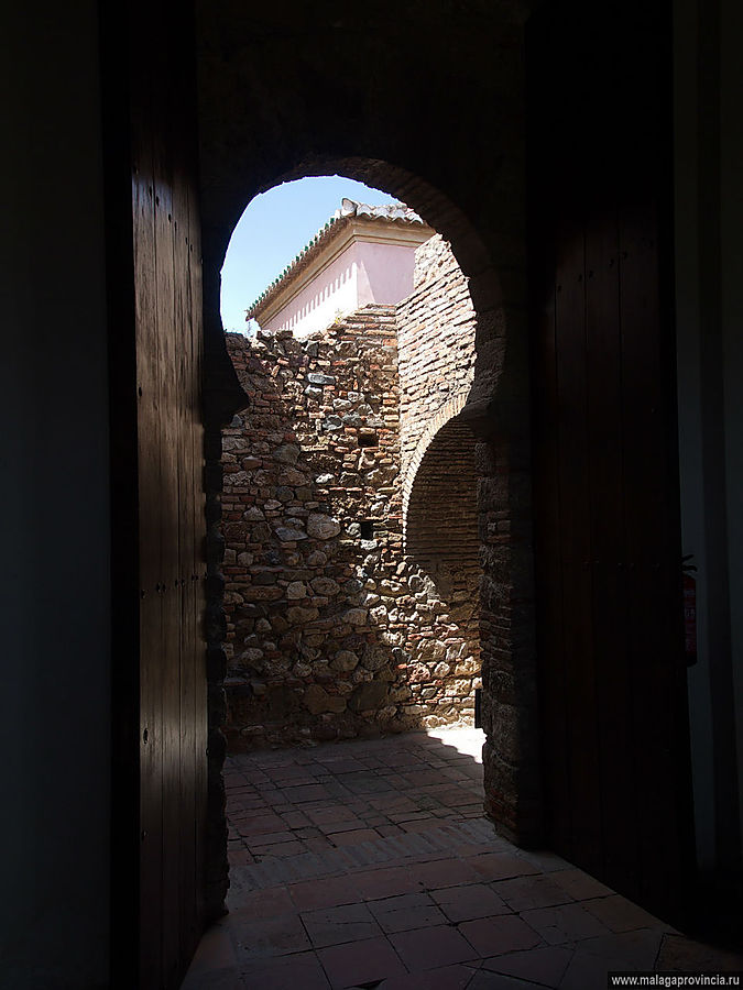 Арабская крепость в Малаге. Альгамбре не снилось Малага, Испания