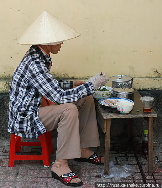 Уличные посиделки Тхузаумот, Вьетнам