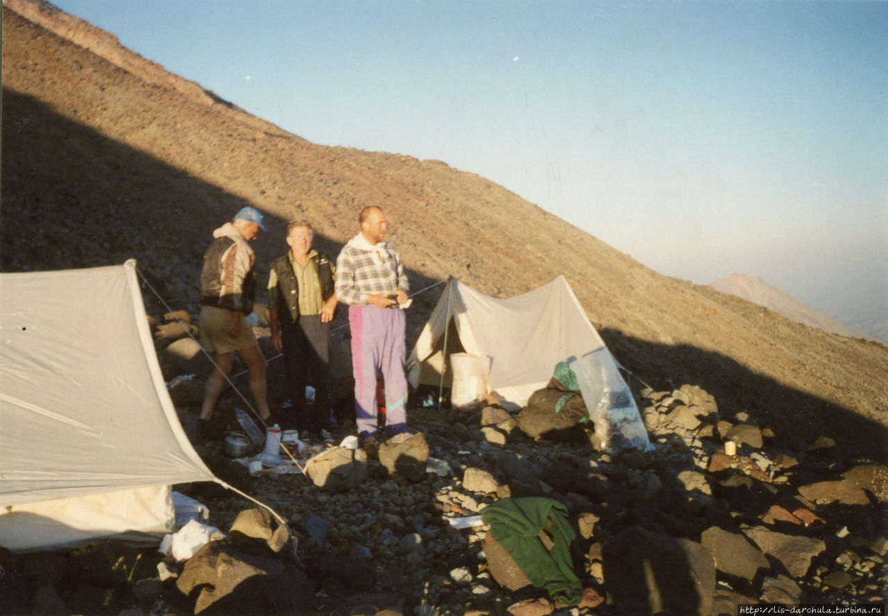 Базовый лагерь, 2001 год Гора Арарат (5137м), Турция